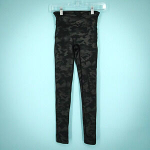 Spanx Size XS Black Faux Leather Camo Pull On Stretch Nylon Leggings